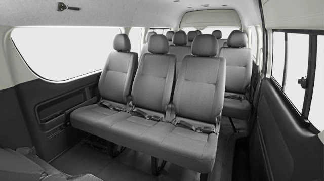 Rombongan Liburan ke Orchid Forest Cikole? Gunakan Hiace!