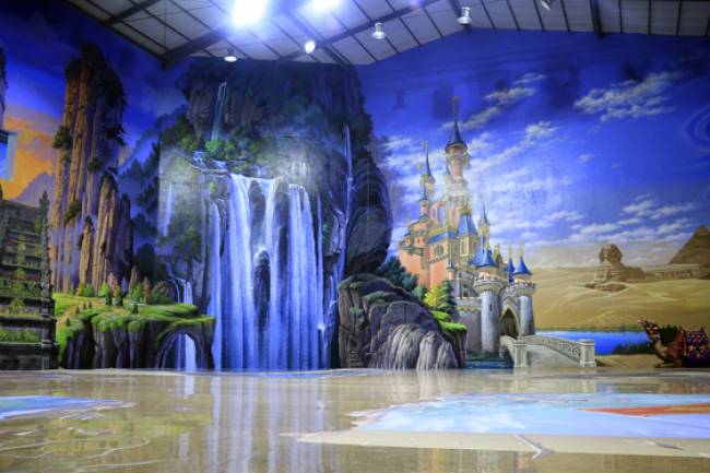 Amazing Art World Bandung: Menyatu dengan Karya Seni