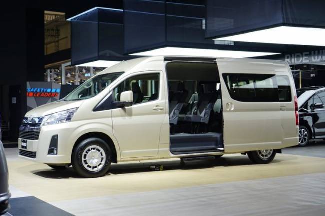 Mobil Hiace: Solusi Transportasi Terbaik untuk Bisnis Anda