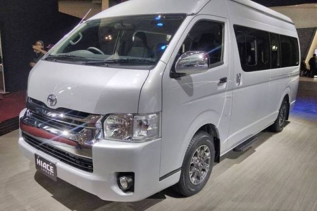 Wisata Petualangan ke De Ranch Lembang? Gunakan Hiace