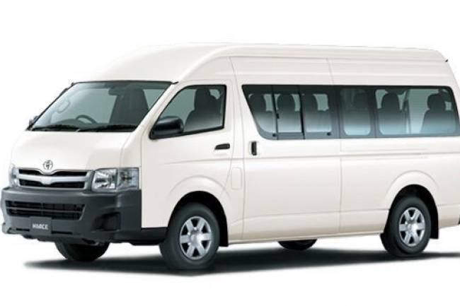 Jangan Salah Pilih! Tips Menyewa Hiace Bandung dengan Budget Terbatas di Azirental